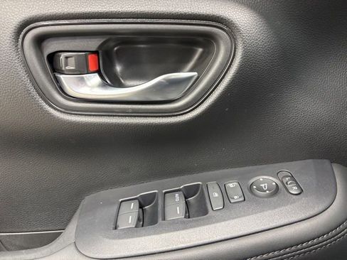 Certified 2024 Honda HR-V LX image 23