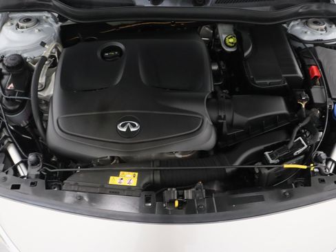 Used 2019 INFINITI QX30 w/ Navigation Package FWD image 41