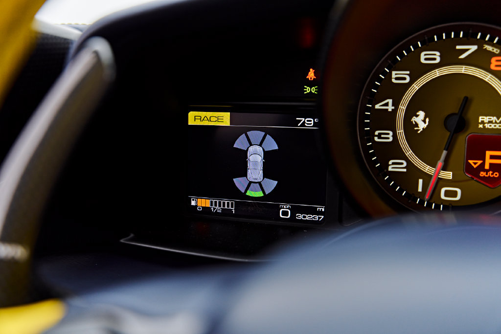 Used 2017 Ferrari 488 GTB RWD image 81