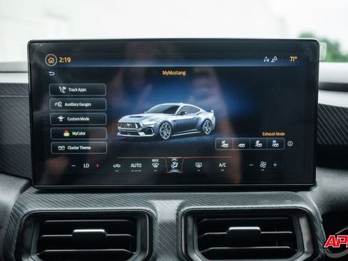 Used 2024 Ford Mustang GT RWD image 17