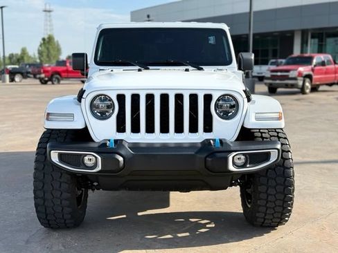 Used 2022 Jeep Wrangler Unlimited Sahara w/ Cold Weather Group AWD/4WD image 3