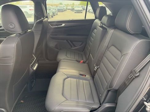 New 2026 Volkswagen Atlas Cross Sport SEL AWD/4WD image 8