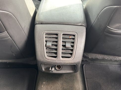 Used 2013 Ford Taurus Limited image 19