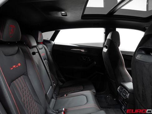 Used 2023 Lamborghini Urus Performante AWD/4WD image 43