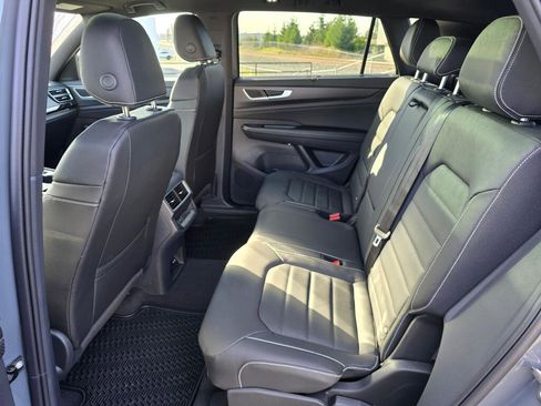 New 2026 Volkswagen Atlas Cross Sport SEL R-Line image 35