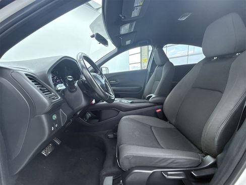 Used 2021 Honda HR-V Sport image 11