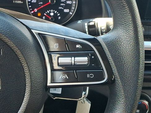 Used 2023 Kia Forte LXS FWD image 21