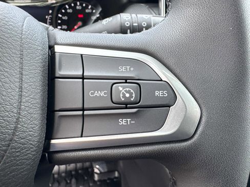 New 2026 Jeep Compass Latitude AWD/4WD image 28