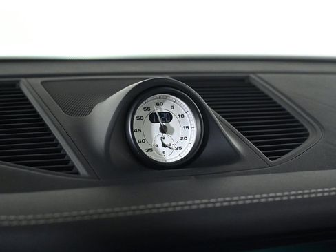 Certified 2023 Porsche Macan Turbo image 21