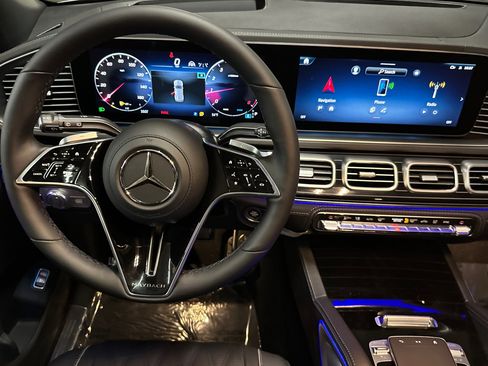 New 2026 Mercedes-Benz Maybach GLS 600 4MATIC image 26