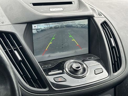 Used 2017 Ford Escape Titanium image 24