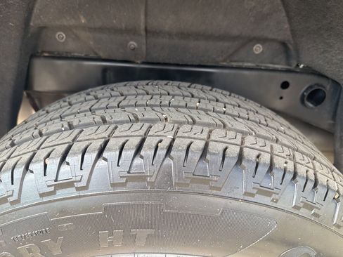 Used 2023 Chevrolet Colorado W/T image 29