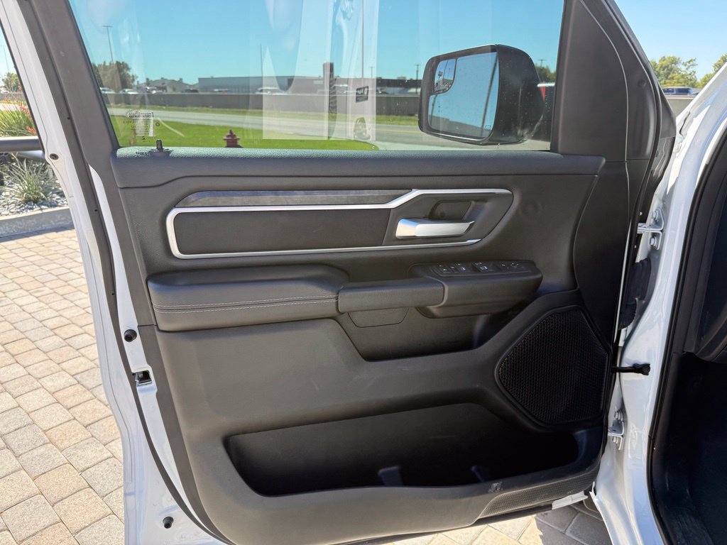 Used 2023 RAM 1500 Big Horn AWD/4WD image 10