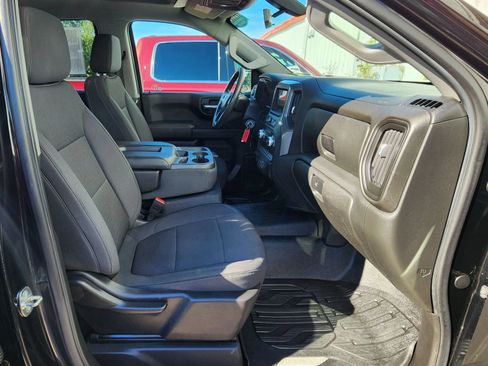 Used 2019 GMC Sierra 1500 4x4 Crew Cab w/ Convenience Package image 19