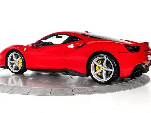 Certified 2018 Ferrari 488 GTB RWD image 7