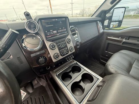 Used 2016 Ford F350 Platinum image 15