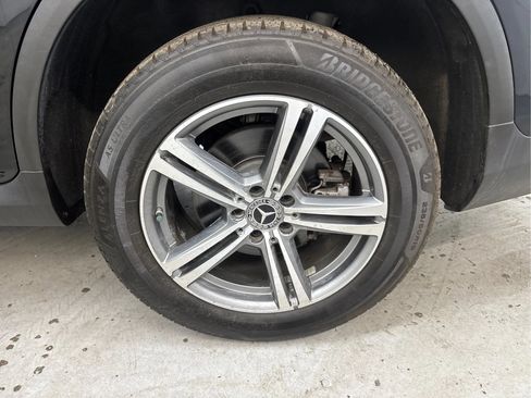Used 2020 Mercedes-Benz GLC 300 4MATIC image 30