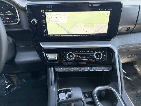 Used 2022 GMC Sierra 1500 Denali w/ Technology Package AWD/4WD image 23