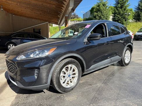 Used 2021 Ford Escape SE FWD image 4
