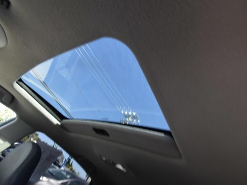 Used 2012 Toyota Prius V Five FWD image 13