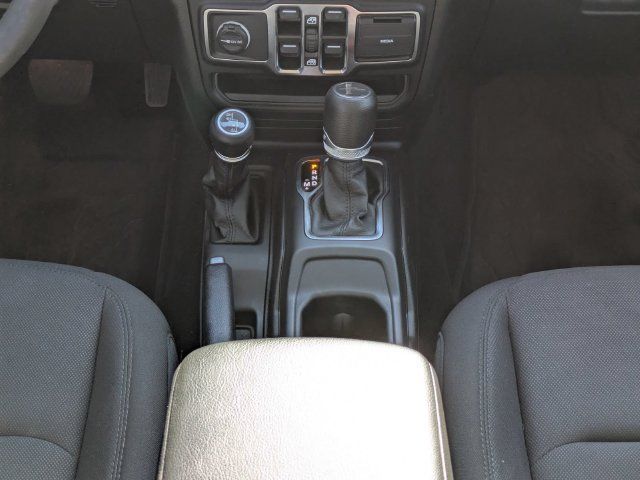 Used 2023 Jeep Gladiator Sport AWD/4WD image 19