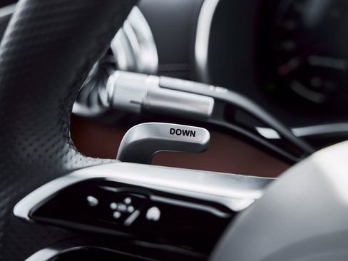 Used 2024 Mercedes-Benz SL 55 AMG 4MATIC image 35