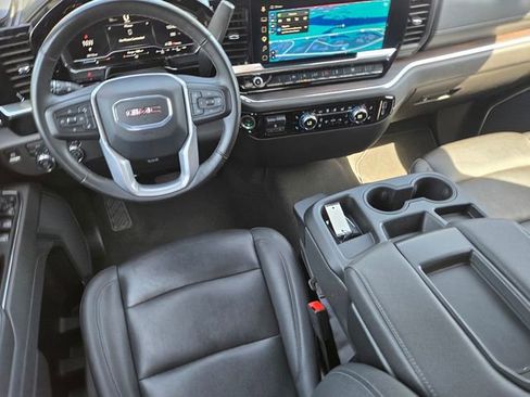 Used 2025 GMC Sierra 1500 SLT AWD/4WD image 12