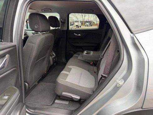 Used 2025 Chevrolet Blazer LT image 10