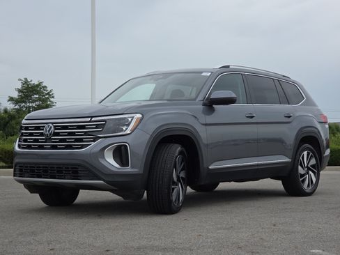 Used 2024 Volkswagen Atlas SEL AWD/4WD image 15
