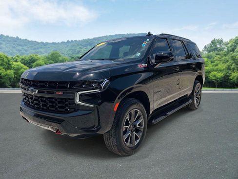 Used 2023 Chevrolet Tahoe Z71 w/ Luxury Package AWD/4WD image 26