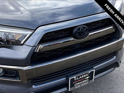 Used 2019 Toyota 4Runner Limited image 32