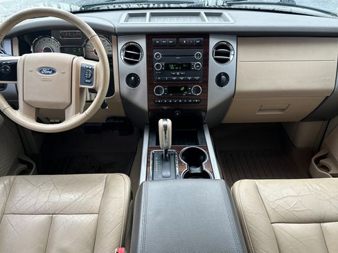 Used 2011 Ford Expedition XLT w/ 201A Rapid Spec Order Code image 13