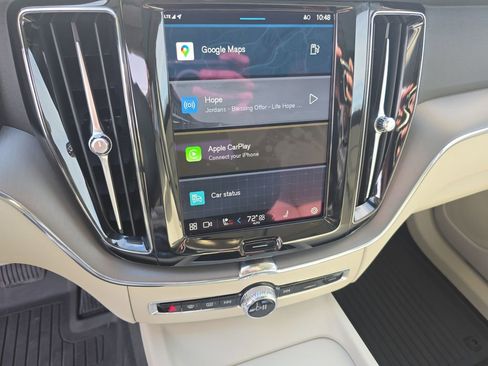 Used 2025 Volvo XC60 B5 Plus w/ Protection Package Premier image 29