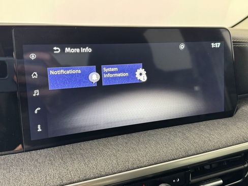 Used 2025 Nissan Kicks SV w/ SV Premium Package image 15