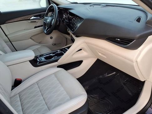 Used 2022 Buick Envision Avenir w/ Technology Package II image 27