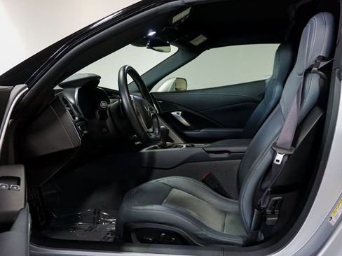 Used 2016 Chevrolet Corvette Z06 w/ 2LZ Preferred Equipment Group image 8