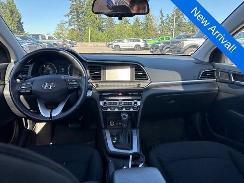 Used 2020 Hyundai Elantra Value Edition w/ Cargo Package (C1) FWD image 10