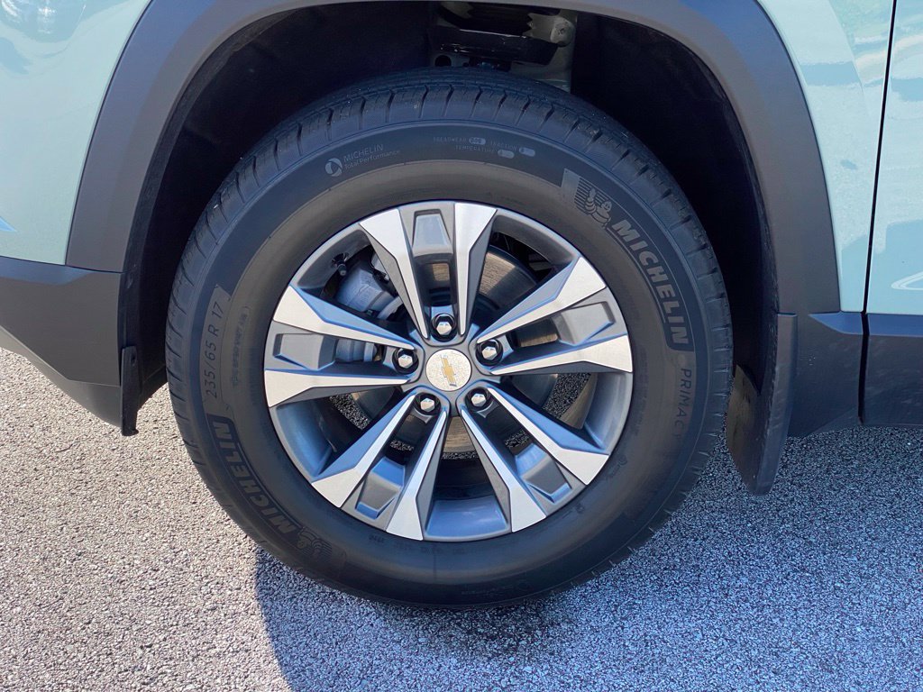 Used 2026 Chevrolet Equinox LT w/ Convenience Package II AWD/4WD image 5