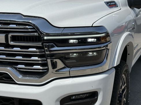 New 2026 RAM 2500 Limited AWD/4WD image 9
