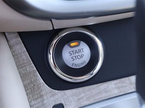 Certified 2024 Nissan Murano SL image 16