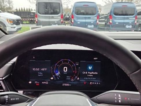 Used 2025 Chevrolet Tahoe Premier image 11