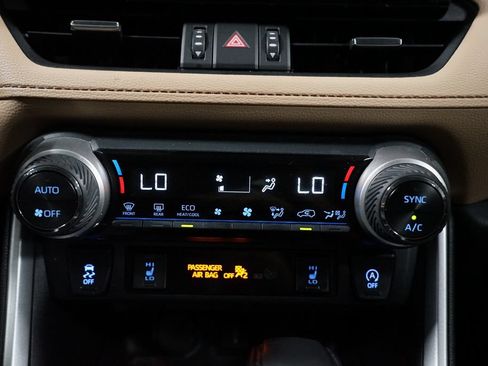Certified 2022 Toyota RAV4 XLE Premium FWD image 19