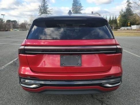 Used 2024 Lincoln Nautilus Reserve image 7