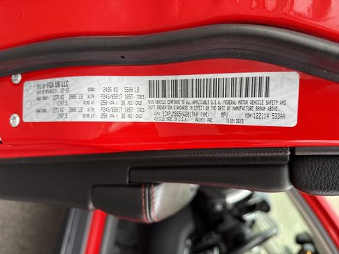 Used 2017 Jeep Cherokee Trailhawk w/ Comfort/Convenience Group image 26