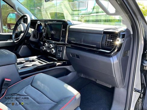 Used 2026 Ford F250 Lariat w/ Black Appearance Package AWD/4WD image 15