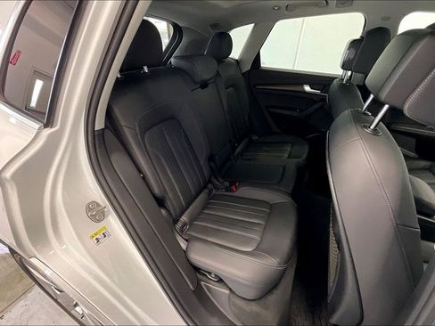 Used 2021 Audi Q5 2.0T Premium Plus w/ Premium Plus Package AWD/4WD image 19