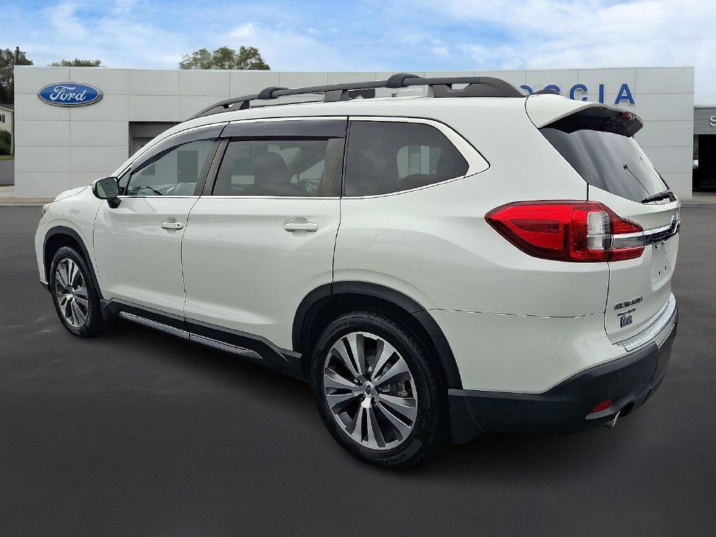 Used 2022 Subaru Ascent Limited w/ Technology Package AWD/4WD image 6