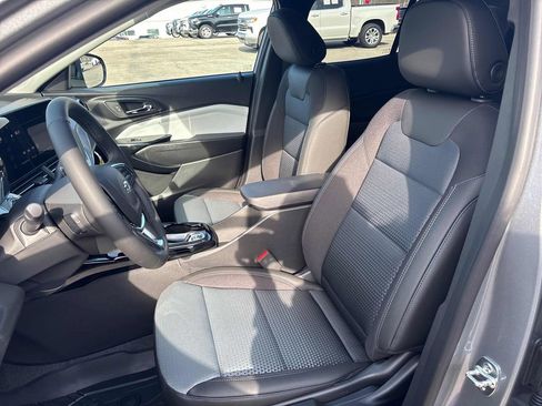 New 2026 Chevrolet Trax LT w/ Driver Confidence Package image 12