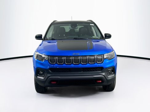 Used 2022 Jeep Compass Trailhawk w/ Sun and Sound Group AWD/4WD image 2