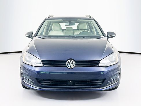 Used 2016 Volkswagen Golf Limited Edition image 2